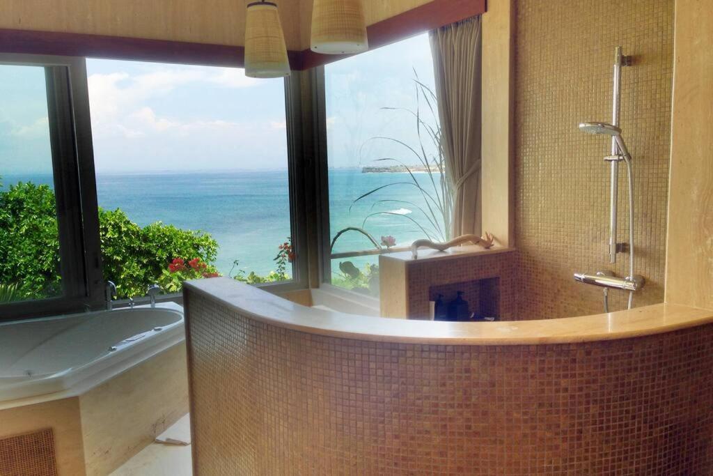 The Luxe Bali - Luxury 4 Bedroom Cliff Ocean Edge Villa Uluwatu Exterior photo