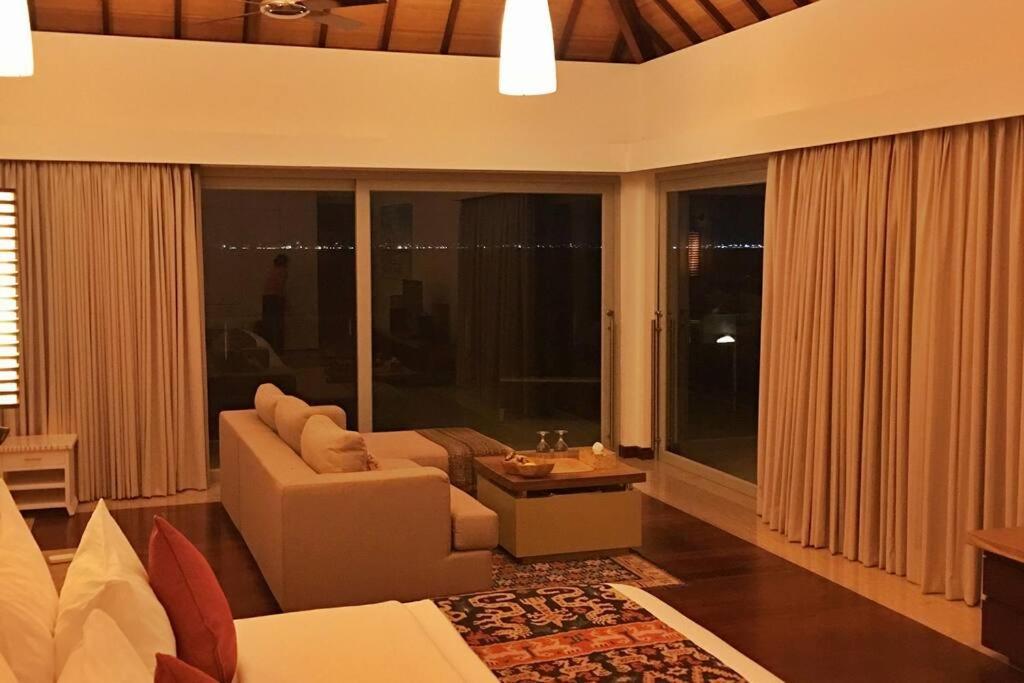 The Luxe Bali - Luxury 4 Bedroom Cliff Ocean Edge Villa Uluwatu Exterior photo